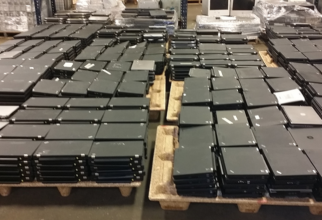 AUKTE's warehouse in Hong Kong | AUKTE香港仓库